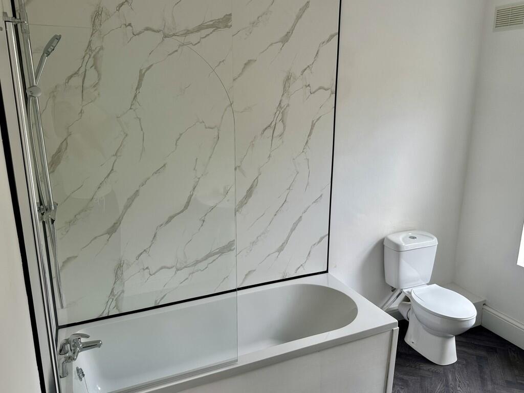 Bathroom2