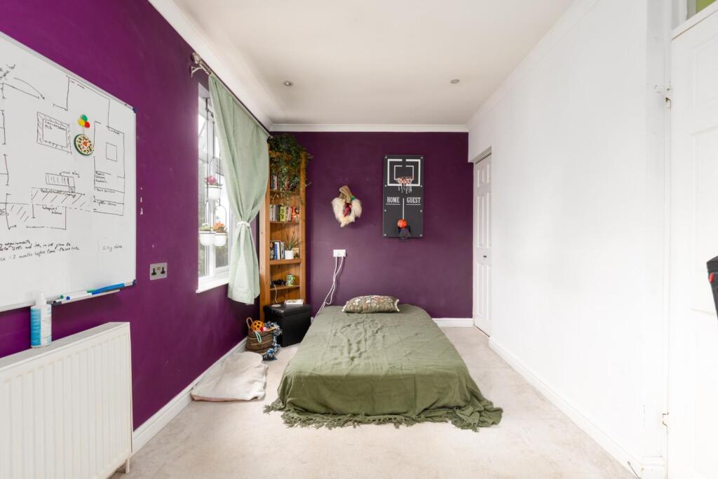 15 Guernsey Avenue, BS4-1.jpg