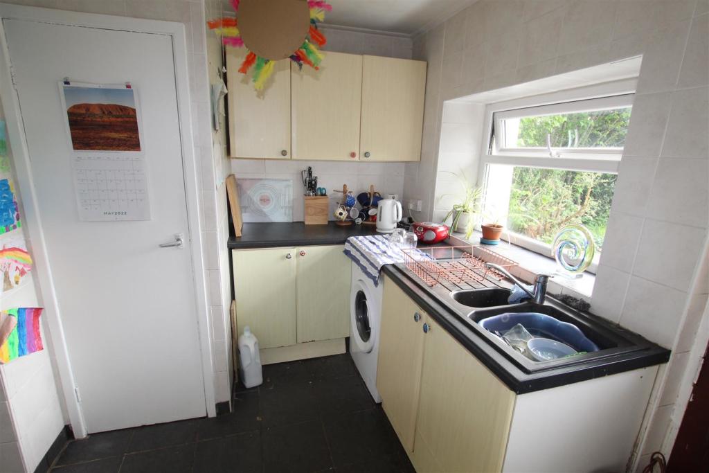 REAR KITCHEN