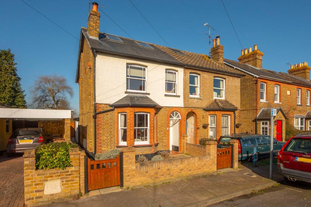 Crescent Road, Shepperton, TW17