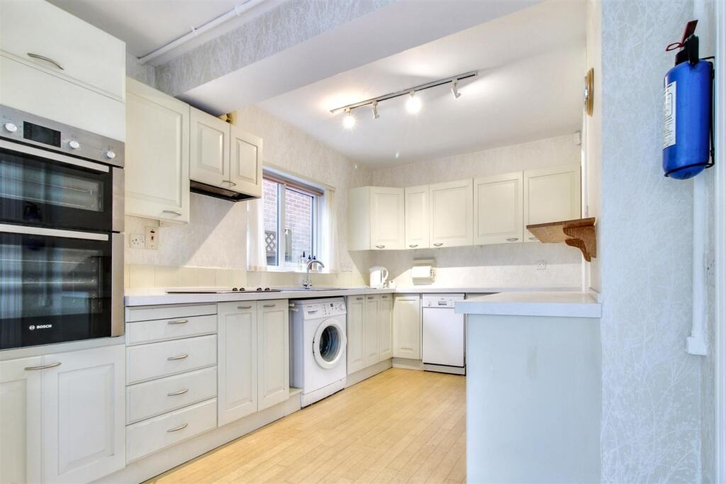 Kitchen Side.JPG