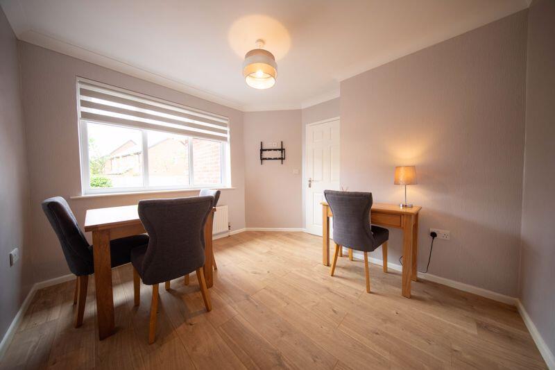 Bedroom 2/Reception 2