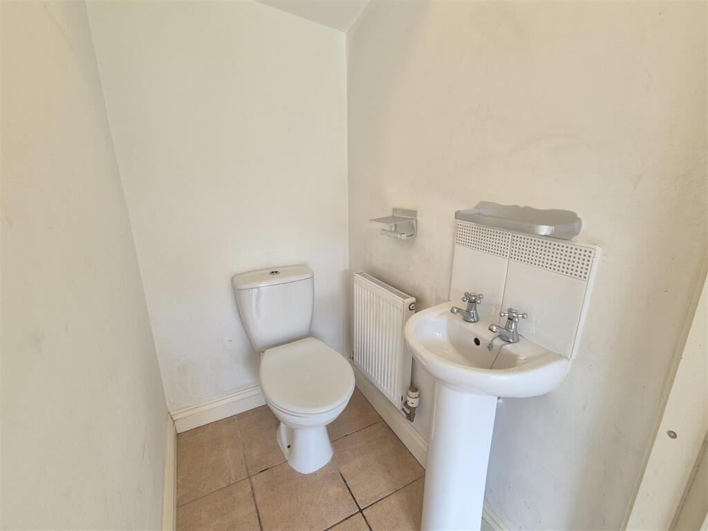 Guest Cloakroom