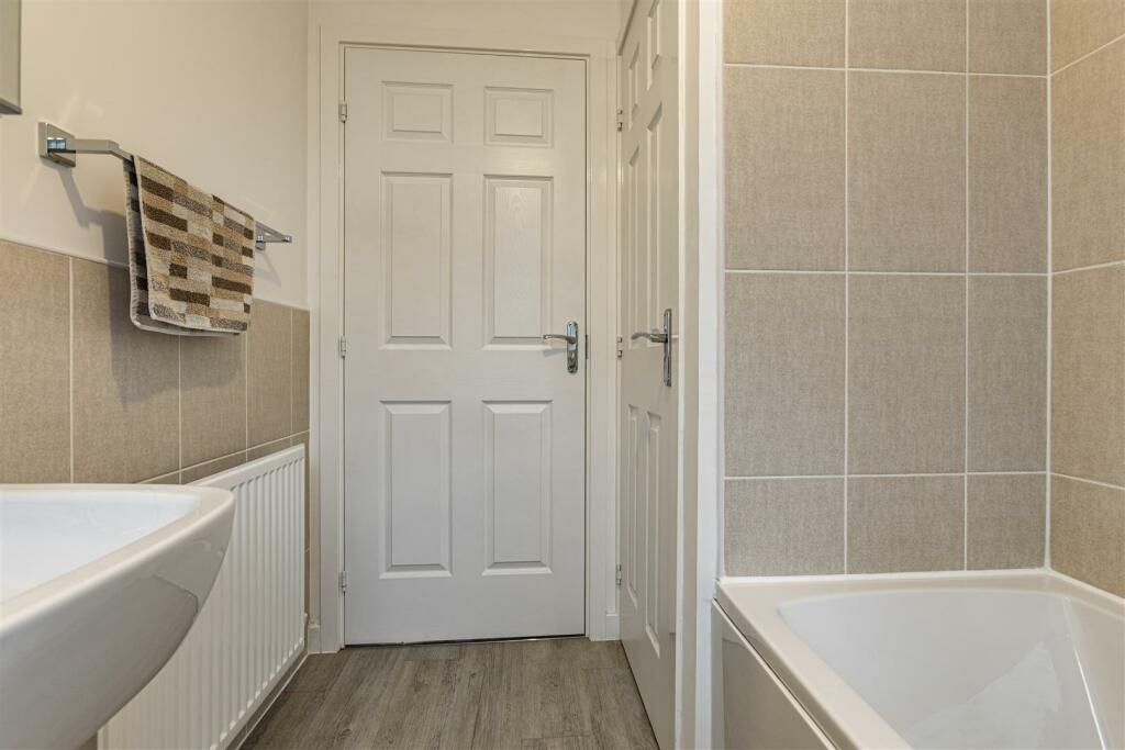 8 Knoll Park Drive Galashiels 50.JPG