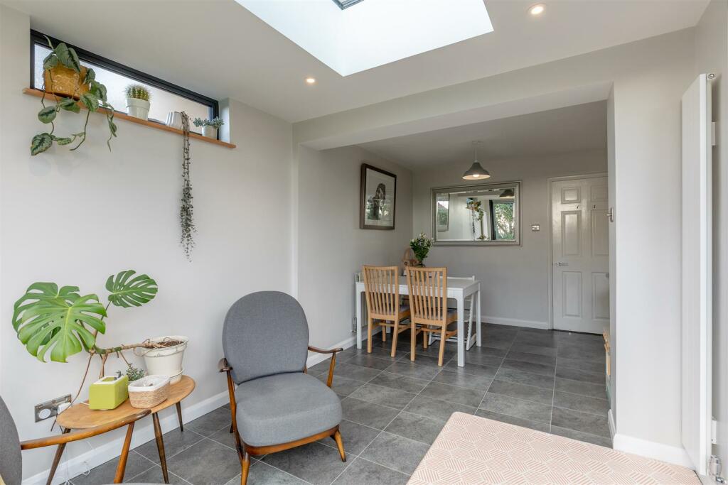Sates Way, Henleaze Garden Dining Area.jpg