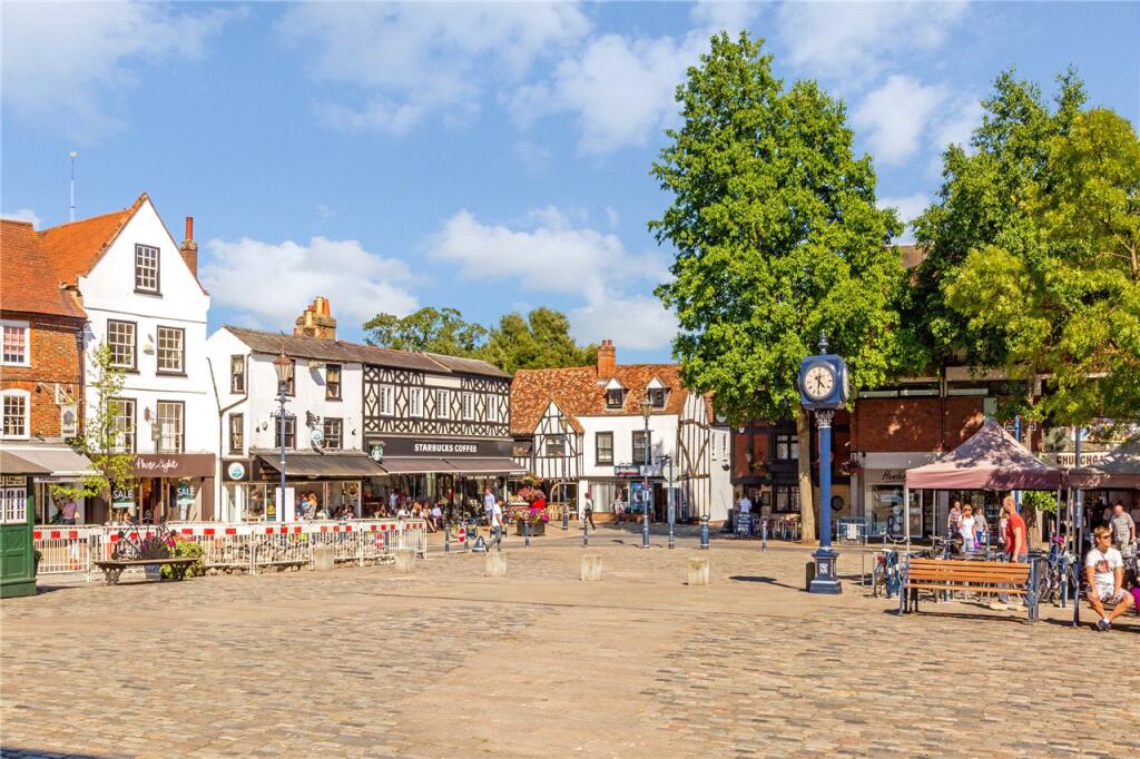 Hitchin Town Centre
