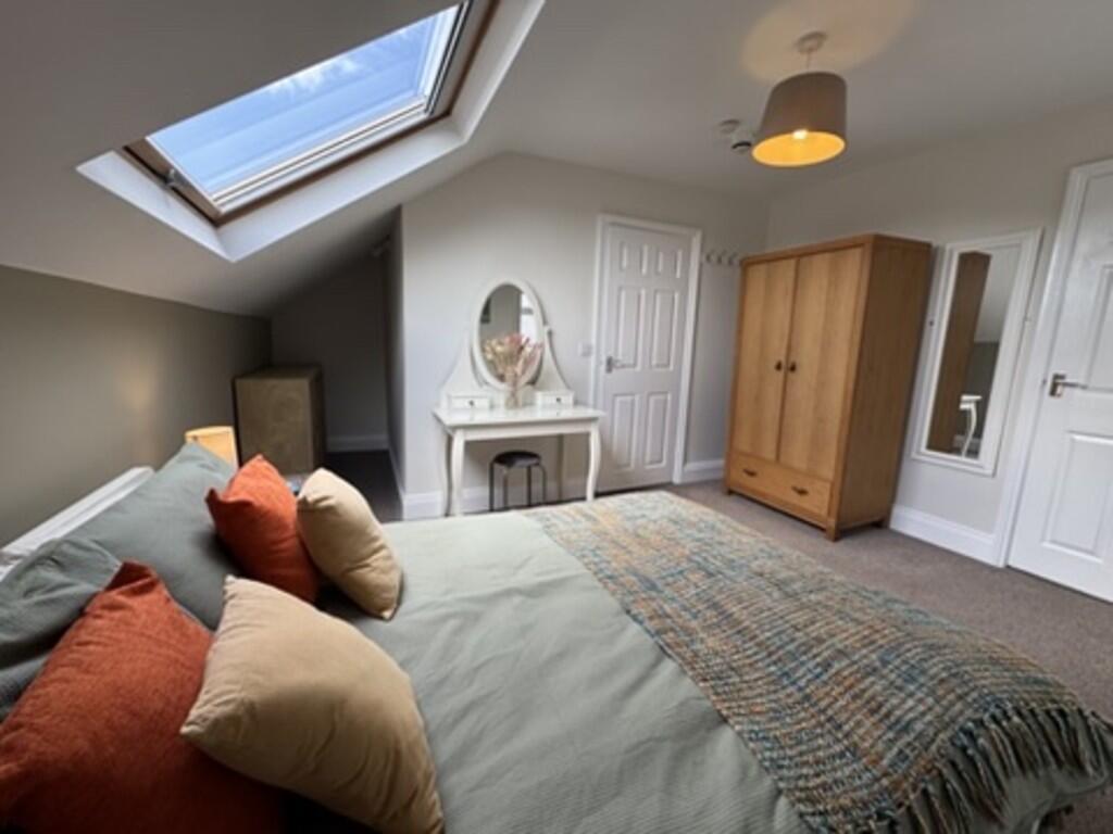 Bedroom-A1BF0DE8-...