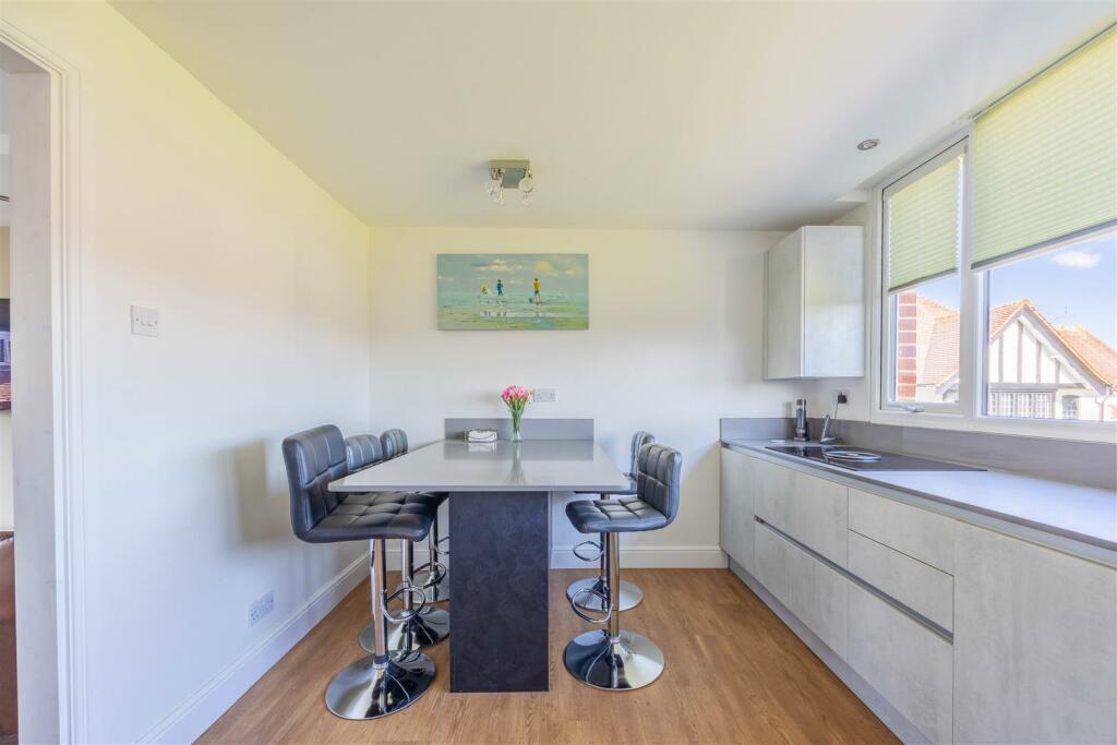 Breakfast Bar
