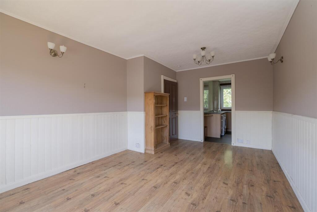 02_living Room-3.jpg