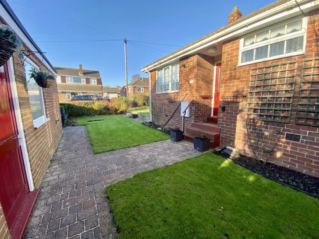 Bramleys Estate Agents - Westfield Avenue - Mirfie