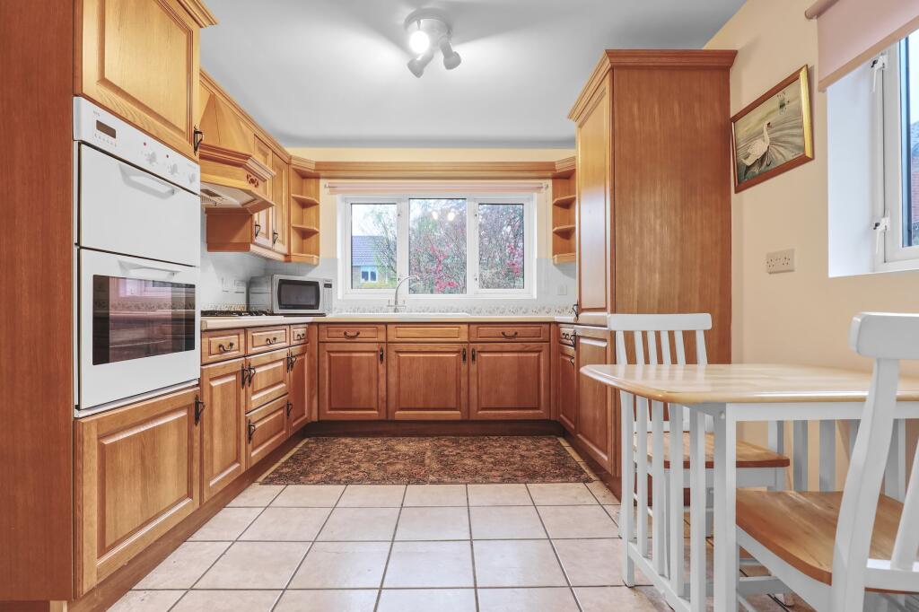 Yearling Close, Great Amwell, SG12