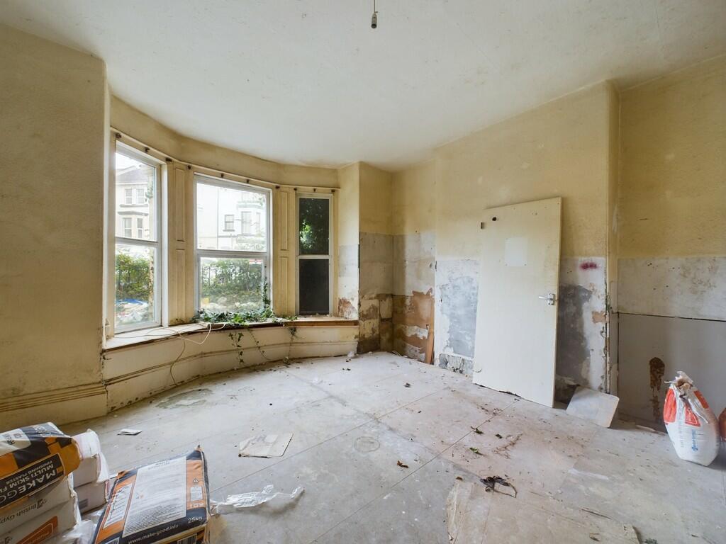 CAM02089G0-PR0333...