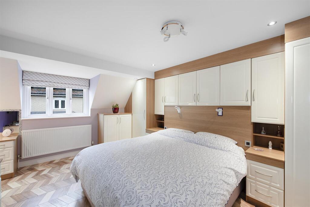 3 Haven Close ph28.jpg
