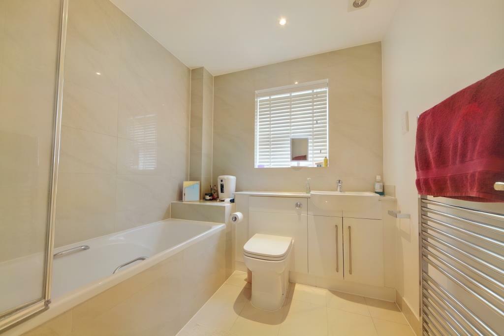 Family Bathroom.jpg