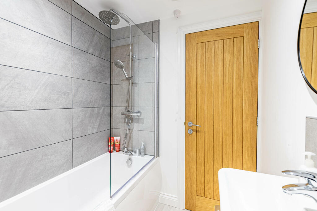 bathroom2