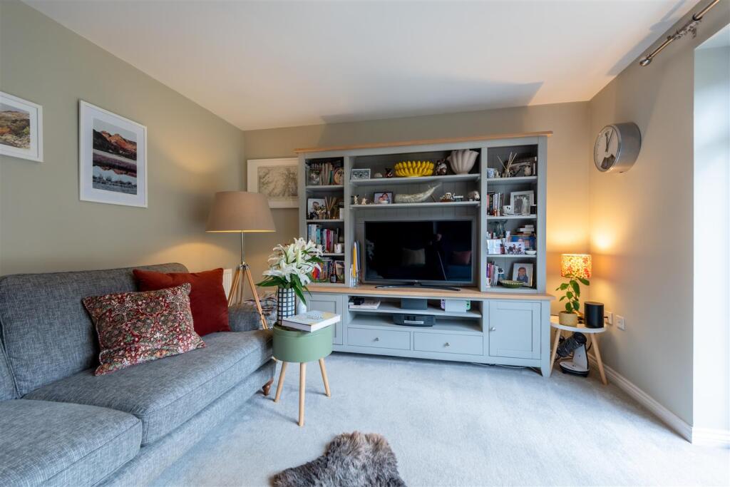 15 Sandford Drive-009.jpg