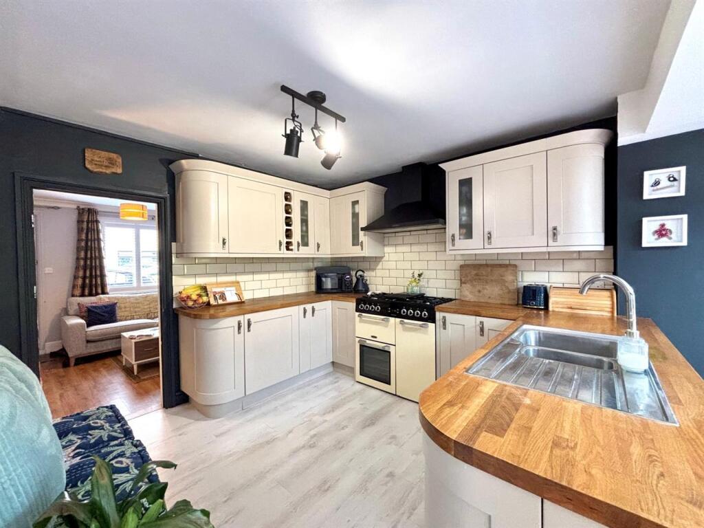 WhatsApp Image 2025-08-04 at 13.50.06_19cbf5af.jpg