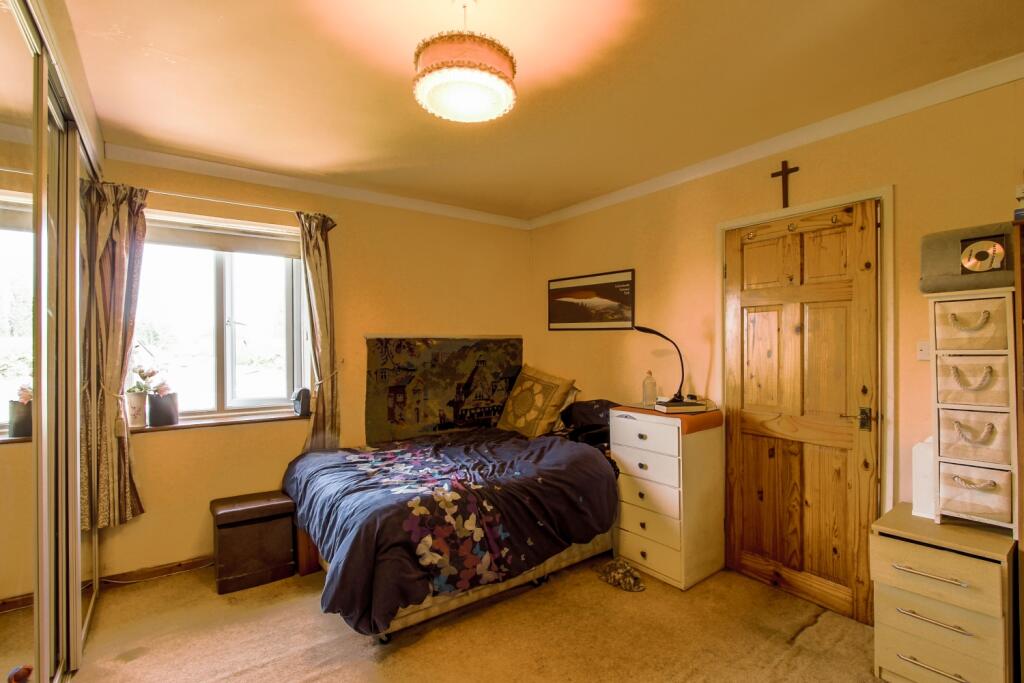 Bedroom 1a