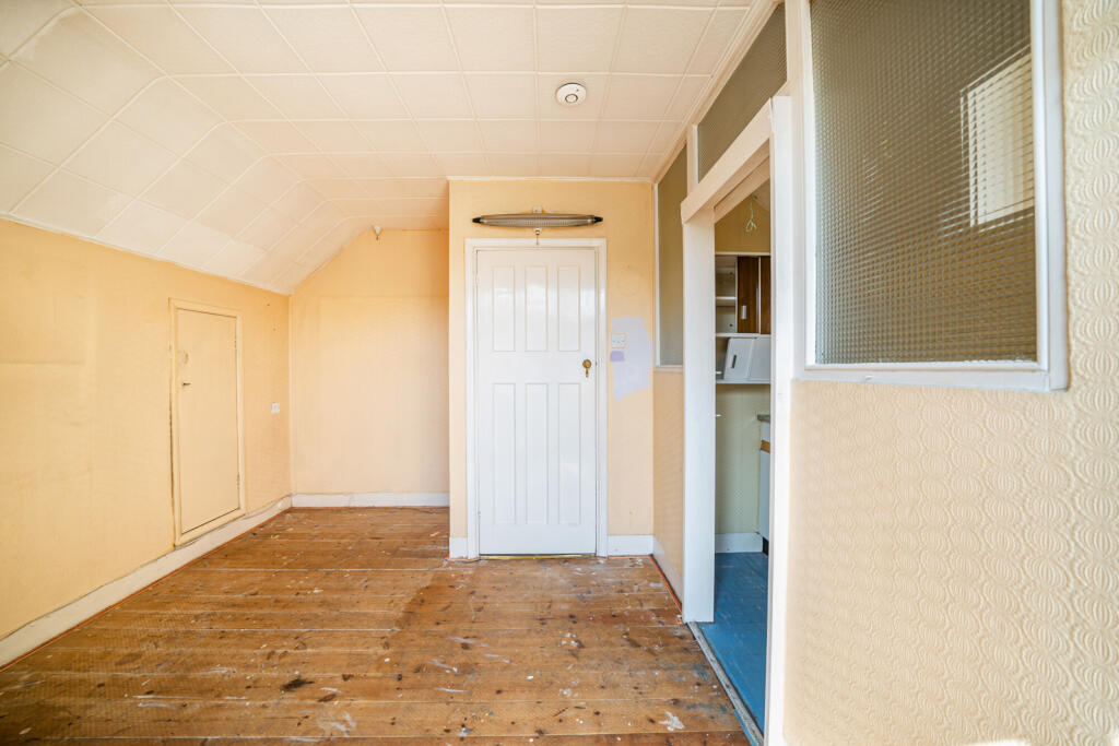 1335735-18-689f05...