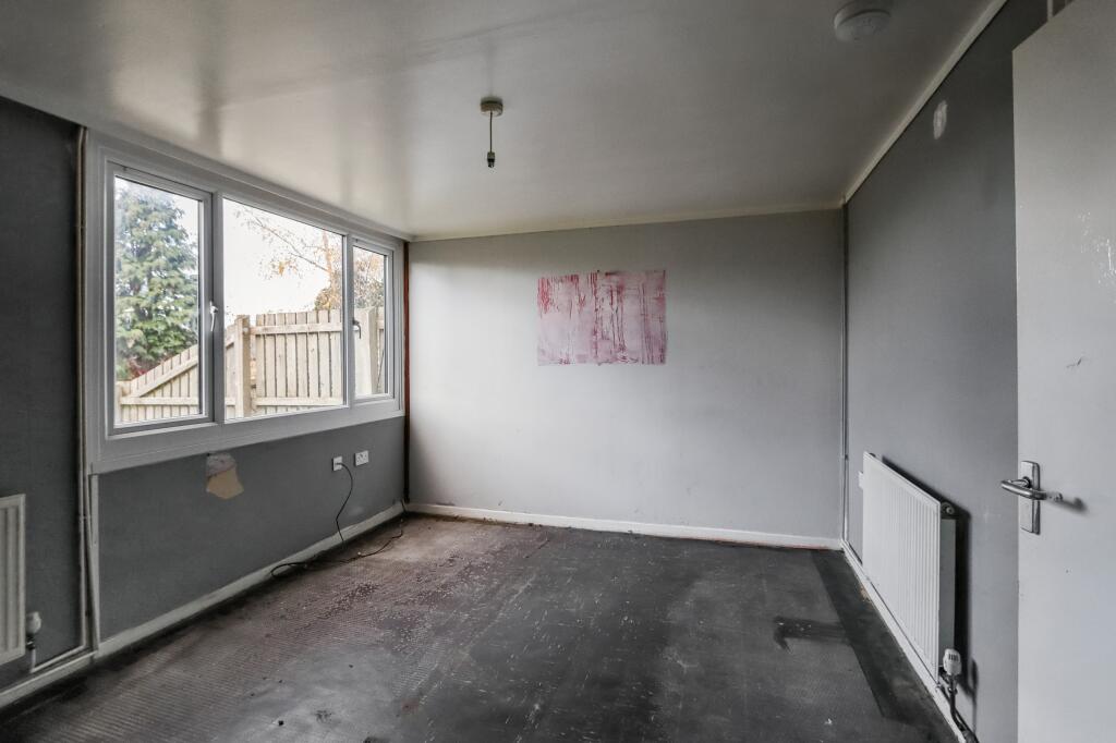 24 Park Spring Drive, Norfolk Park, Sheffield, South Yorkshire, S2 3RN