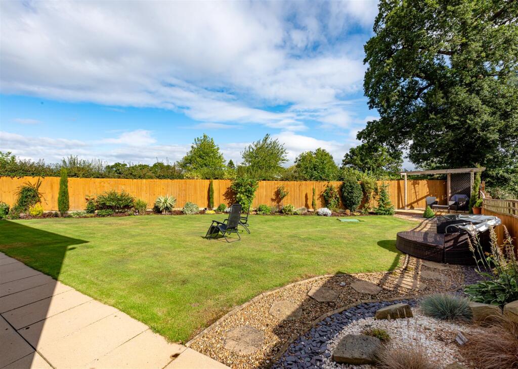 103 Six Ashes Road-gdn1 SEPT23.jpg