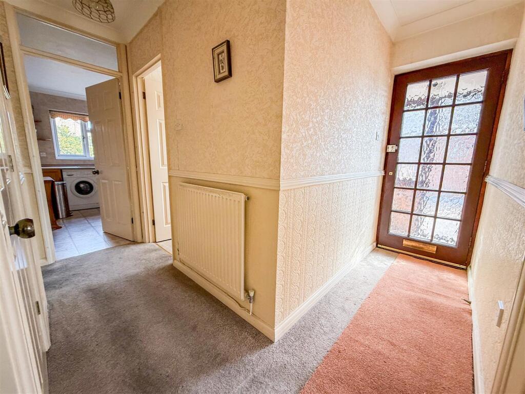 ENTRANCE HALLWAY