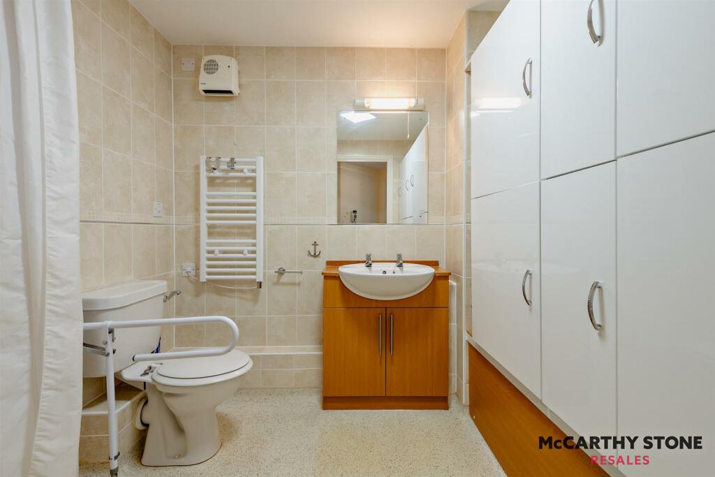 8608949-interior05-800.JPG
