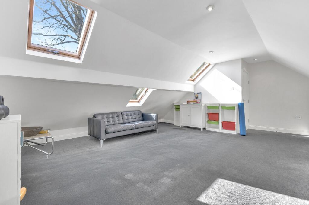 Double Garage (First Floor)