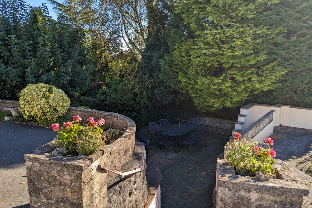 Patio/Dining Area...