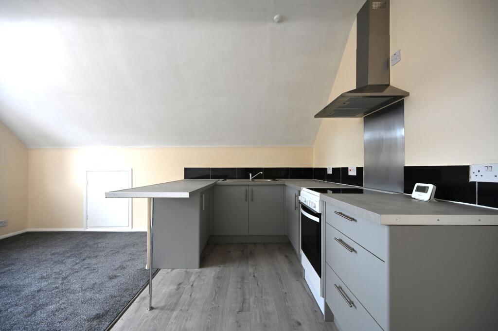 Kitchen/ Living Room