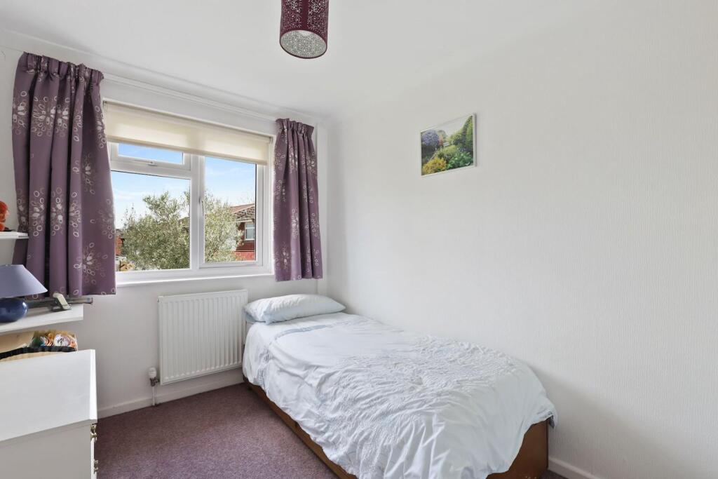 12-809fJHPropWorld - 97 Longton Grove - 36 (1)-med