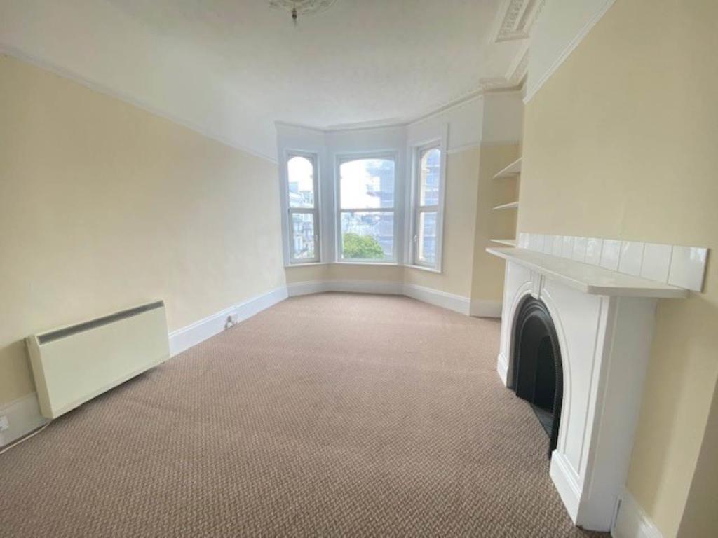 Sitting room pic 2