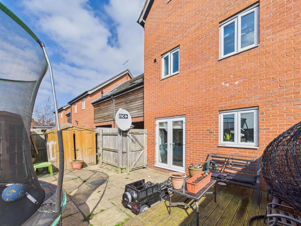 25 The Featherworks (4).jpg