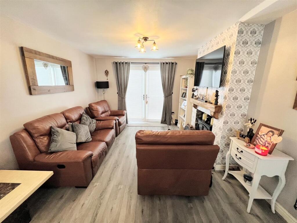 Through Lounge