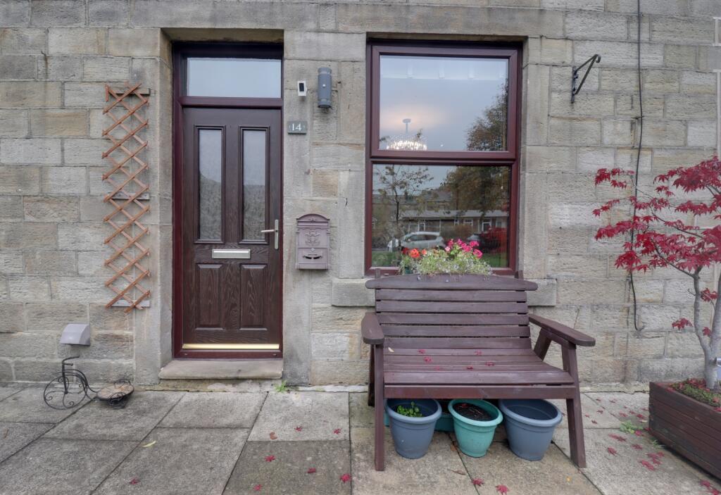 Front seating area