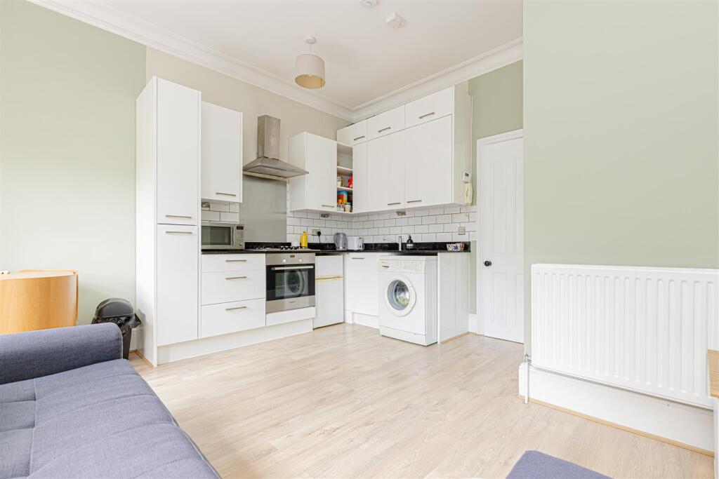 Claremont Square (7).jpg