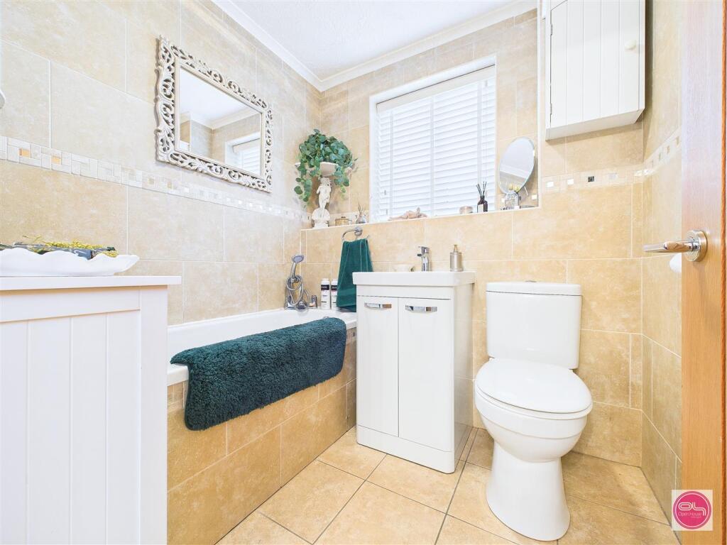 Orchid Close, Brizlincote Valley (23).jpg