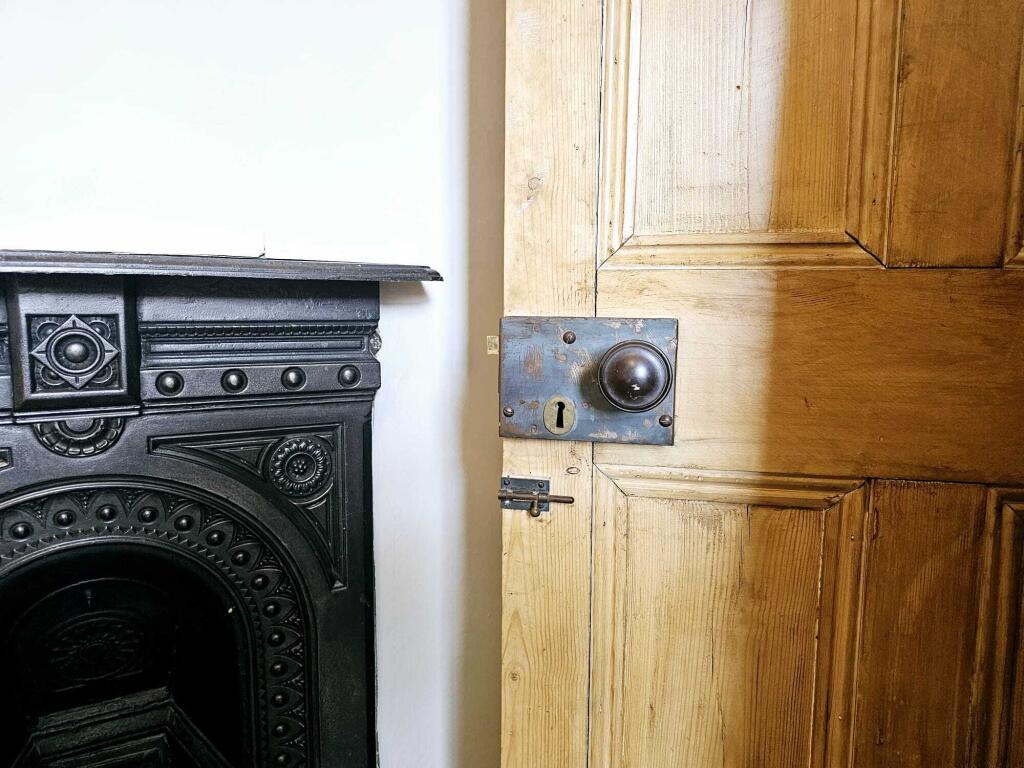 b77dd829-28bd-41fe-a4e0-6a7a6a186f56