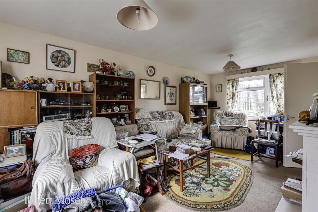 3 Reception Room.JPG