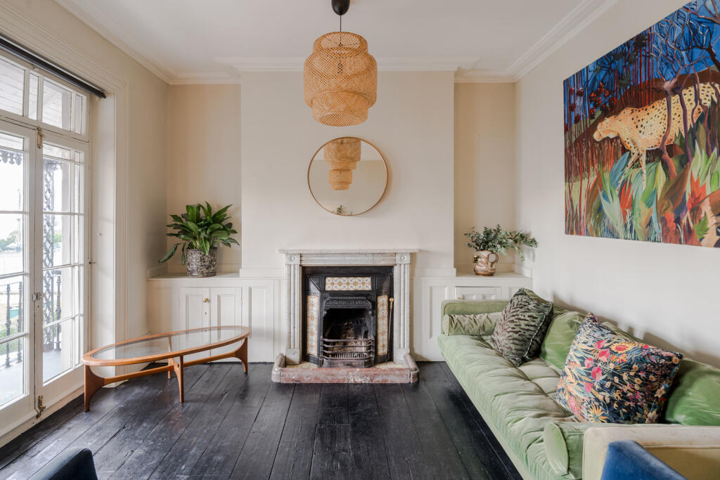 249300 - 34 Spencer Square-20.jpg