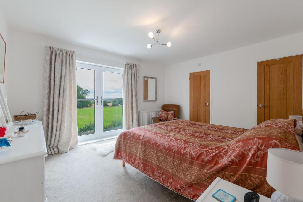 bedrooms-2.jpg