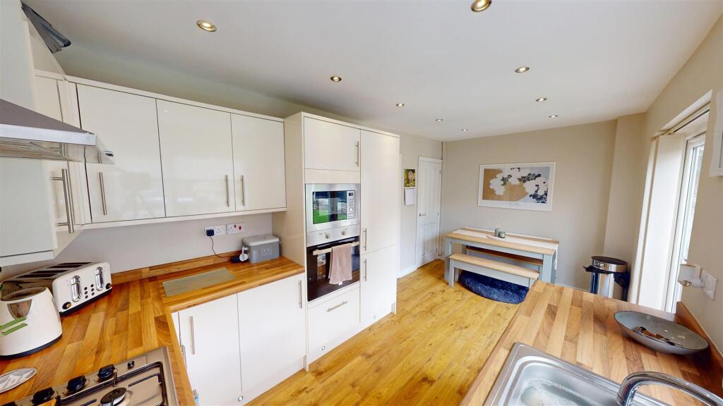 Barwell Avenue Kitchen