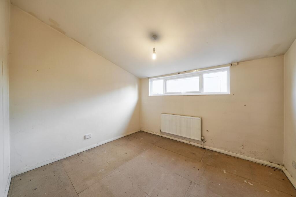 4 Bradbury Close, Southall, Middlesex, UB2 4JZ