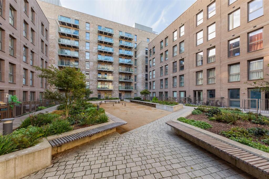 Shipbuilding Way E13