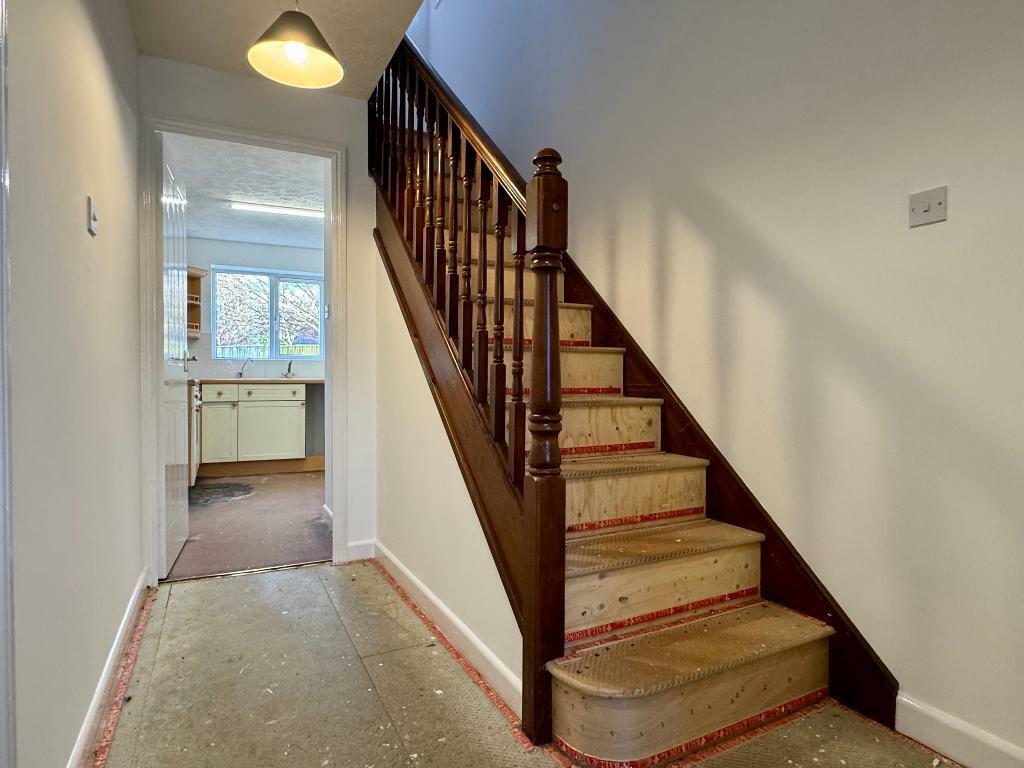 Entrance hall through to kitchen