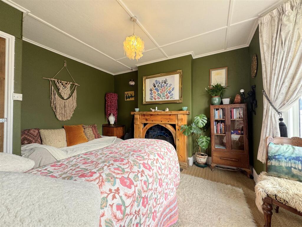 Bedroom 5/2nd reception Rm