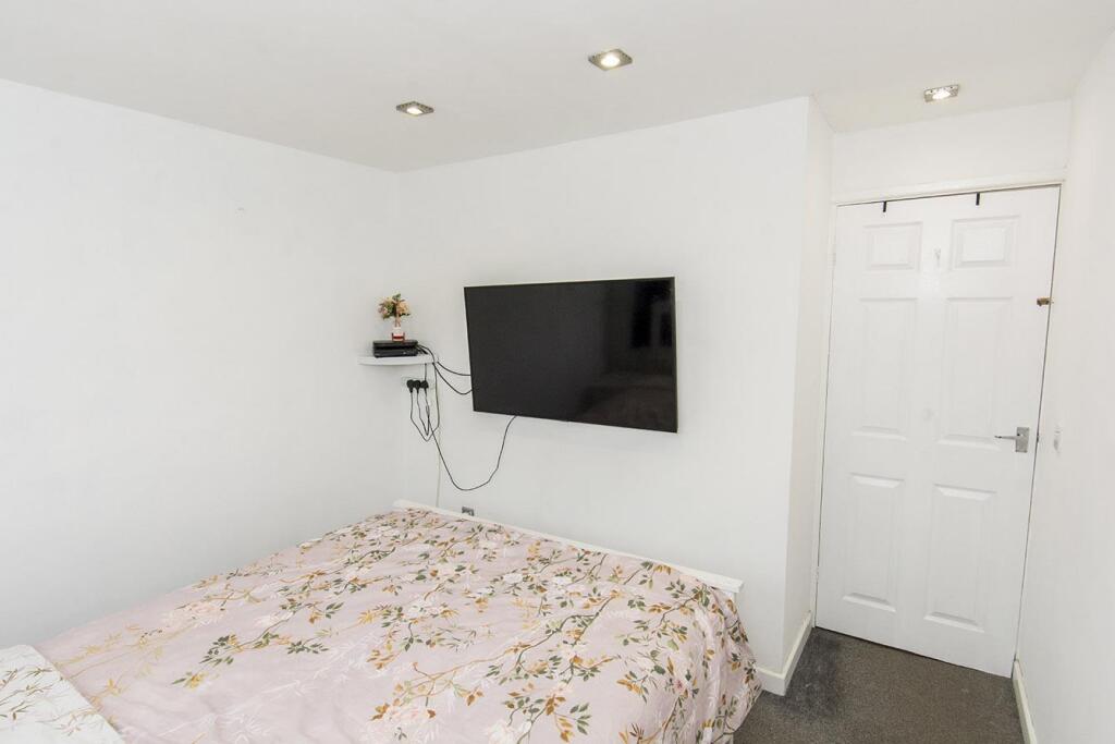 Bedroom One (Photo Two)