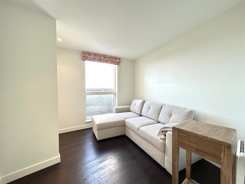 2nd bedroom.jpg