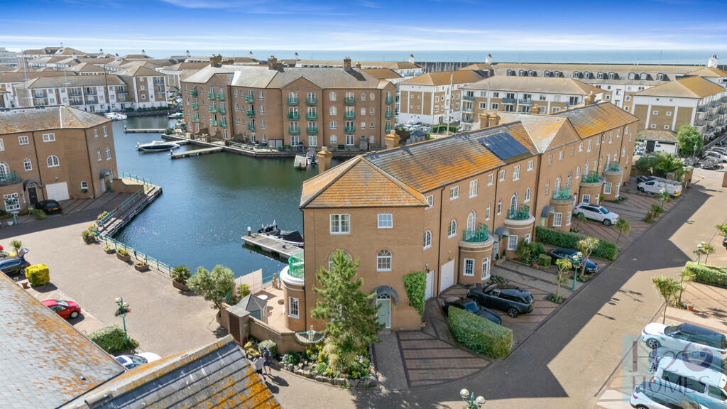 Trafalgar Gate, 2...