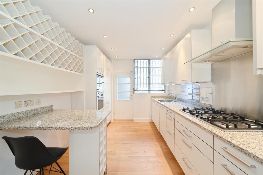 10-Belgravia-House (2).JPG